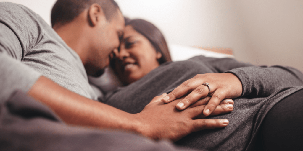 pregnant couple childbirth classes Baltimore